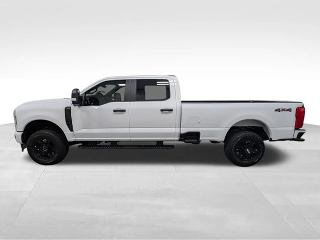 New 2026 Oxford White Ford F-250® XL image 33