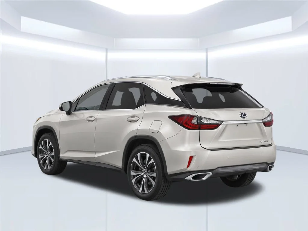 Used 2017  Lexus 350 image 4