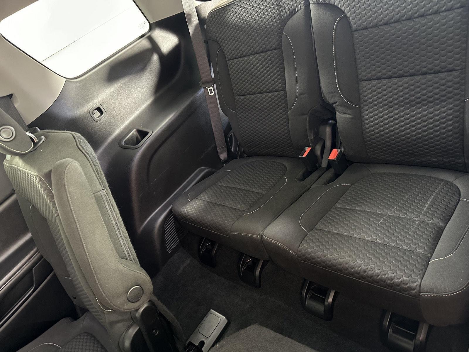 Used 2019 Quicksilver Metallic GMC SLE image 21
