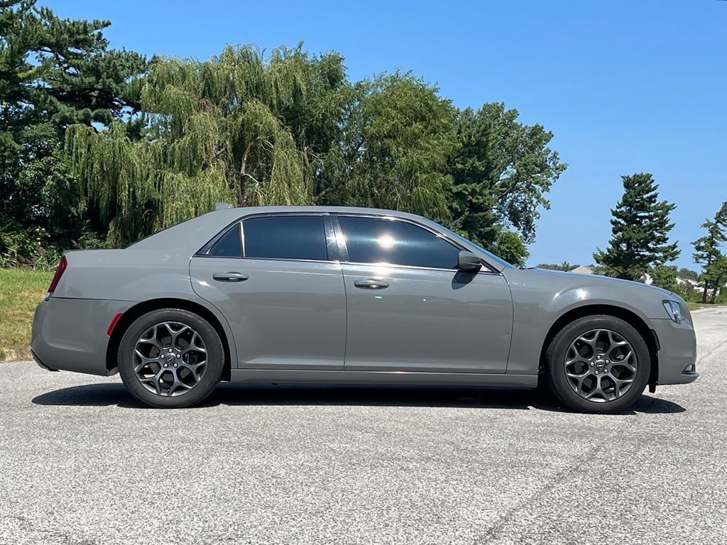 Used 2019 White Chrysler S image 8