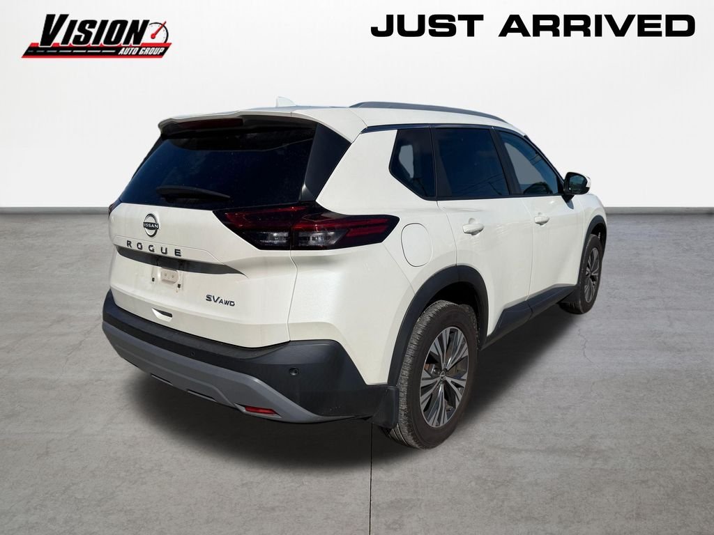 Used 2023 White Nissan SV image 5