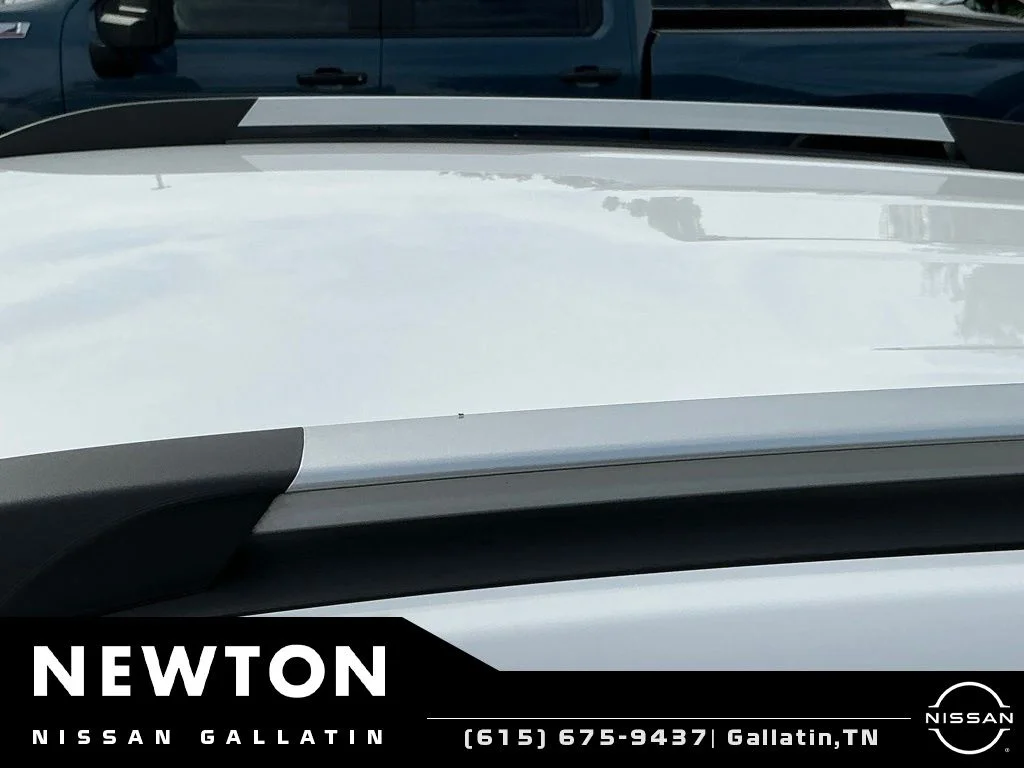 Used 2018 Summit White Chevrolet LT image 22