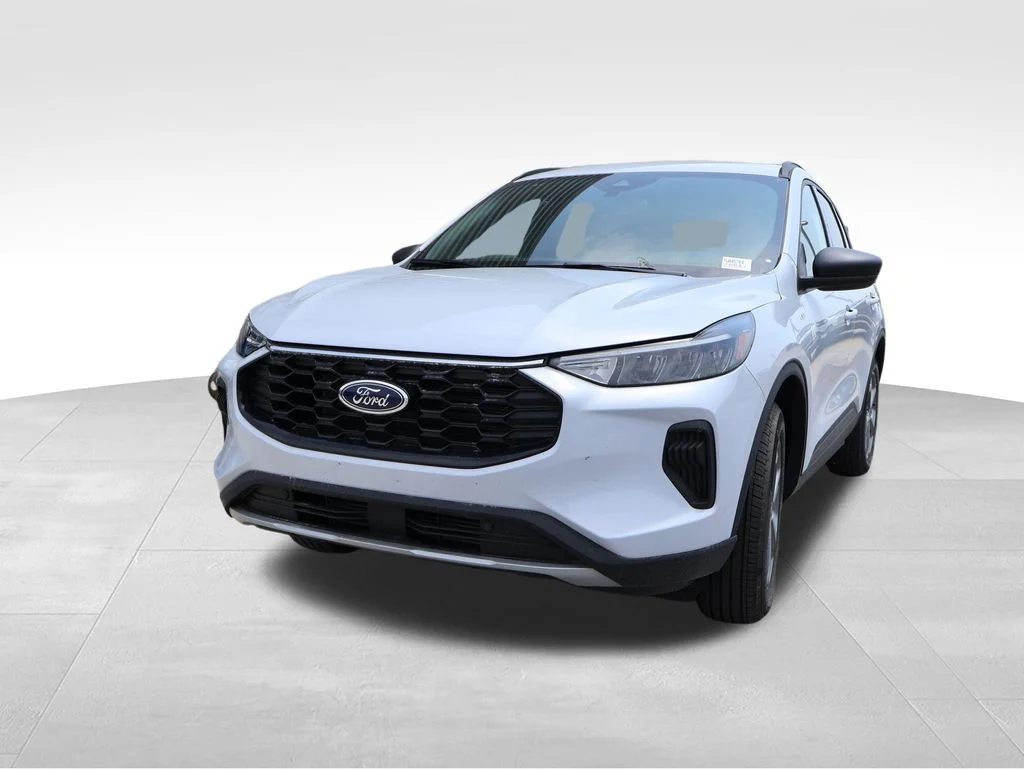 New 2026 Space Silver Metallic Ford ST-Line image 2