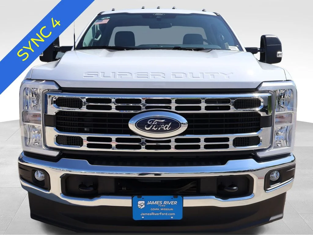 New 2026 Oxford White Ford F-350® XLT image 7