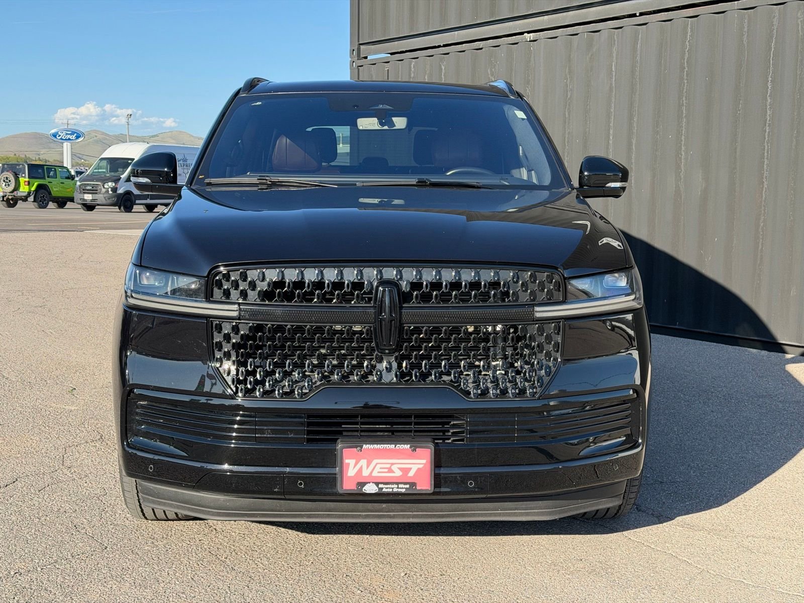 View vehicle photo 2