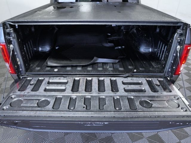 Used 2015  Ford XLT image 12