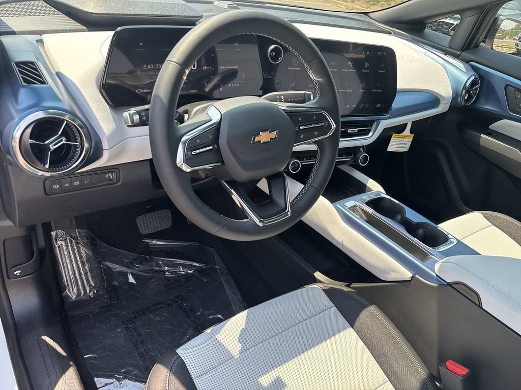 2026 Chevrolet Equinox EV 2LT - Photo 11