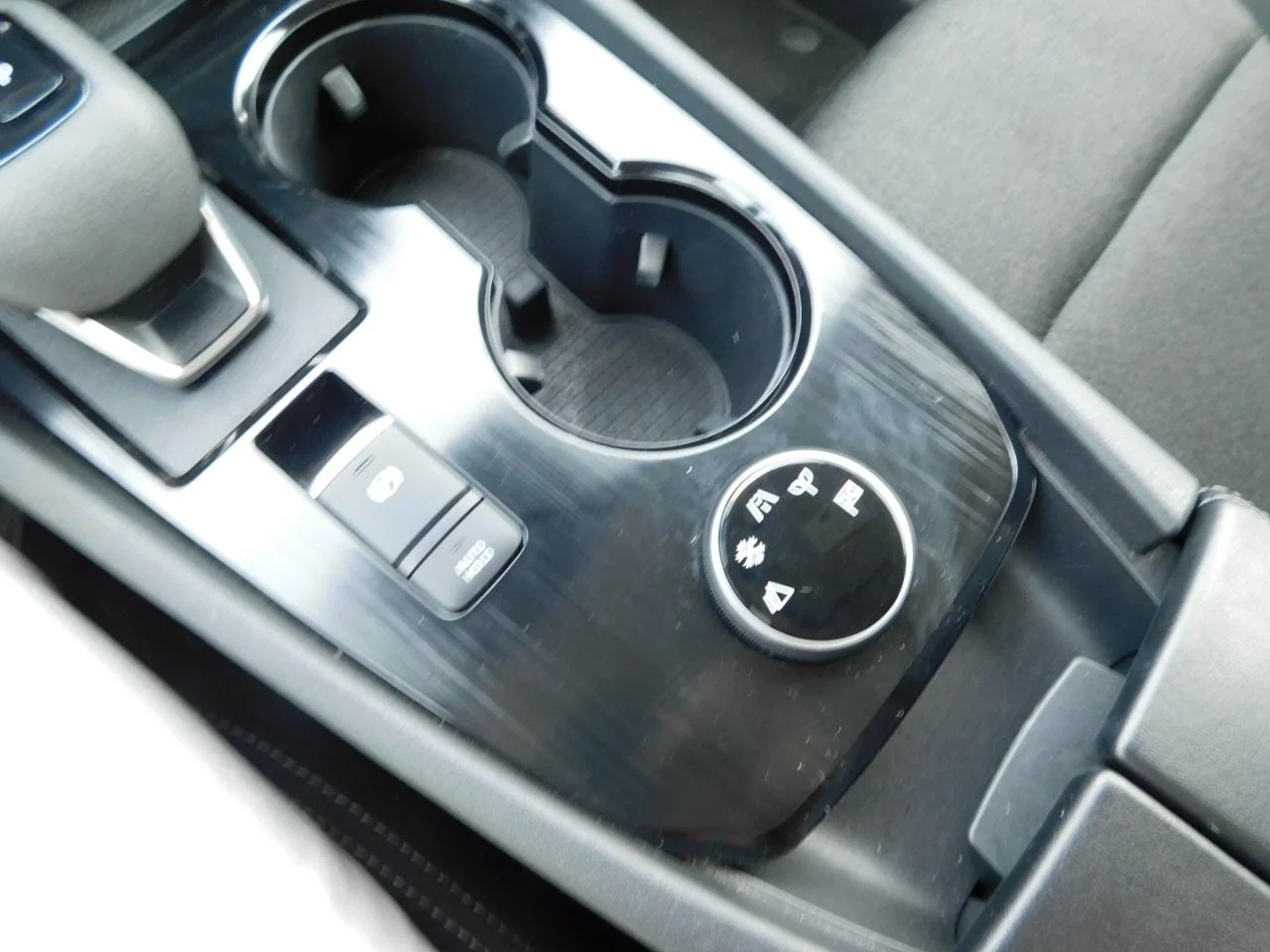 Used 2025 Gun Metallic Nissan AWD SV image 40