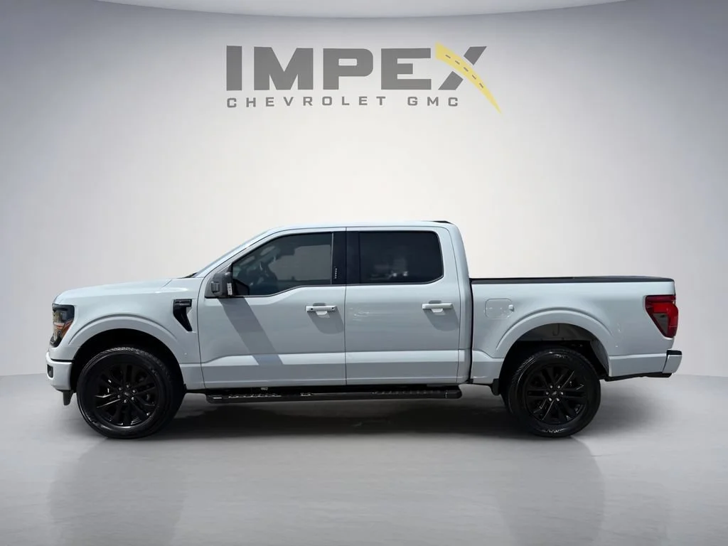Used 2024 Gray Ford XLT image 2