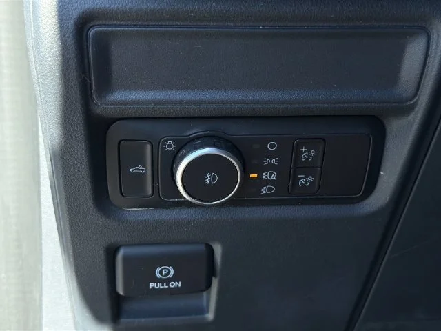 Used 2024 Silver Ford XLT image 30