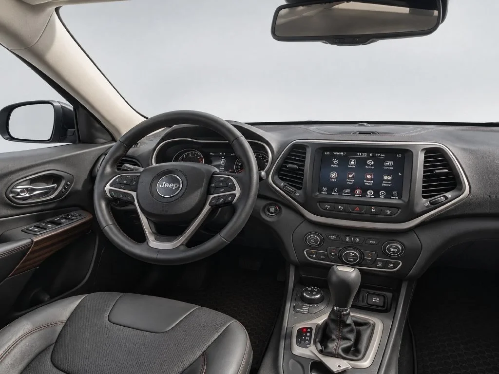 Used 2016 Red Jeep Trailhawk image 35