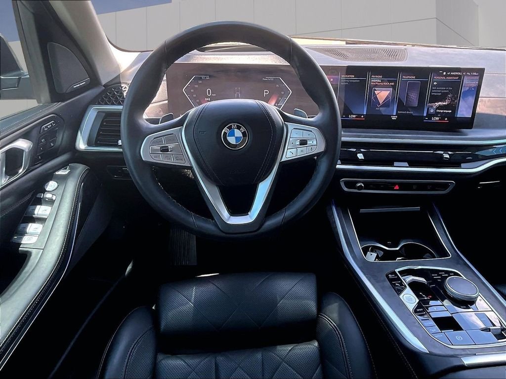 Used 2023 Gray BMW xDrive40i image 13