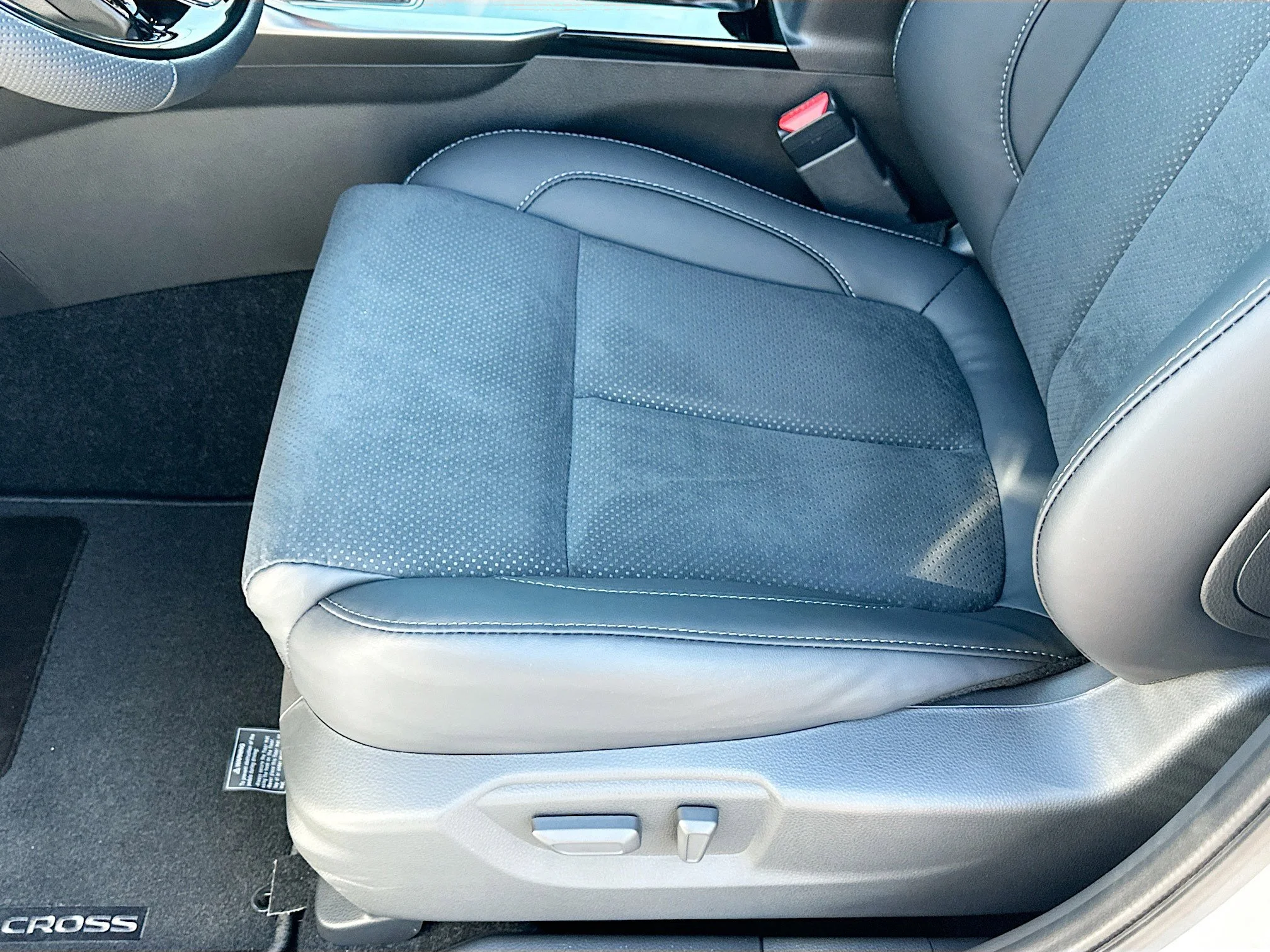 2026 Mitsubishi Eclipse Cross Black Edition - Photo 13