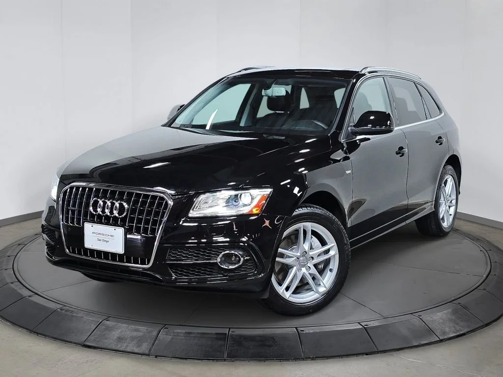 Used 2013  Audi 3.0T Premium Plus image 1