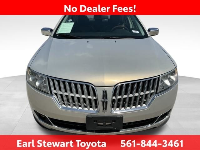 Used 2010  Lincoln Base image 10