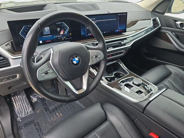 Used 2025 Green BMW xDrive40i image 20