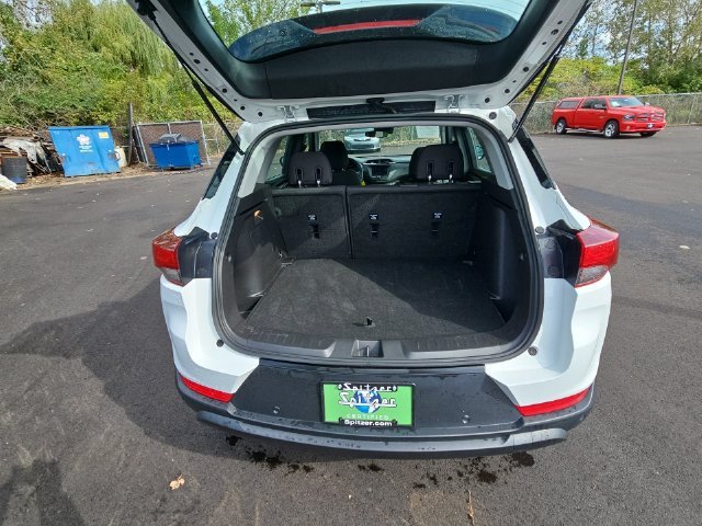 Used 2022 SUMMIT WHITE Chevrolet LS image 28