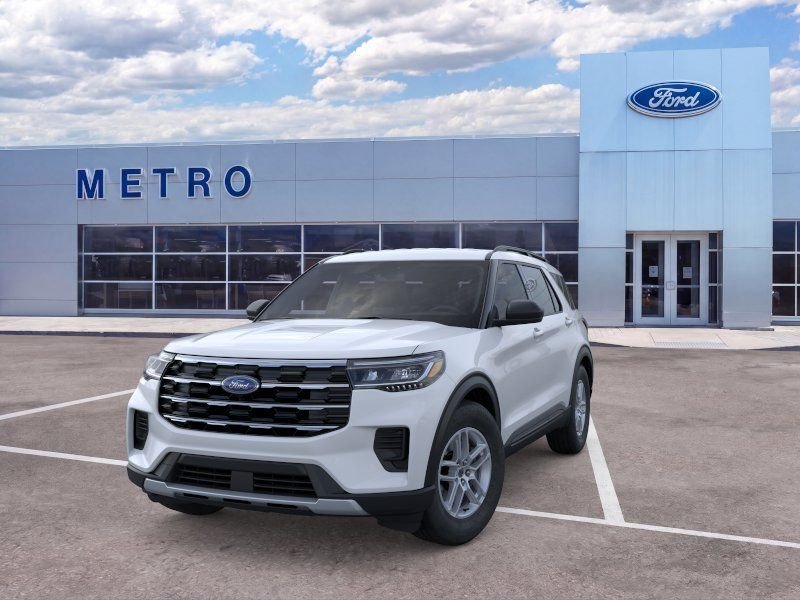 New 2026 Space White Metallic Ford Active image 3