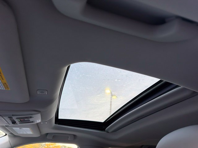 New 2026 Wind Chill Pearl <sup>1</sup> Toyota  XLE image 22