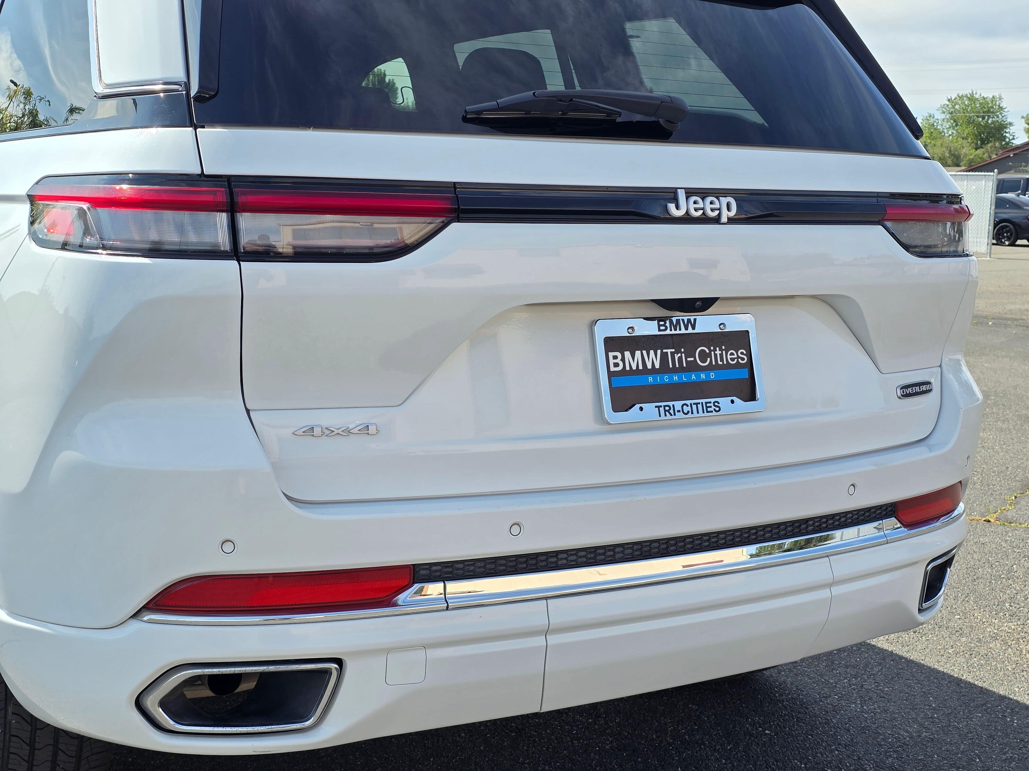 Used 2024 Bright White Clearcoat Jeep Overland image 7