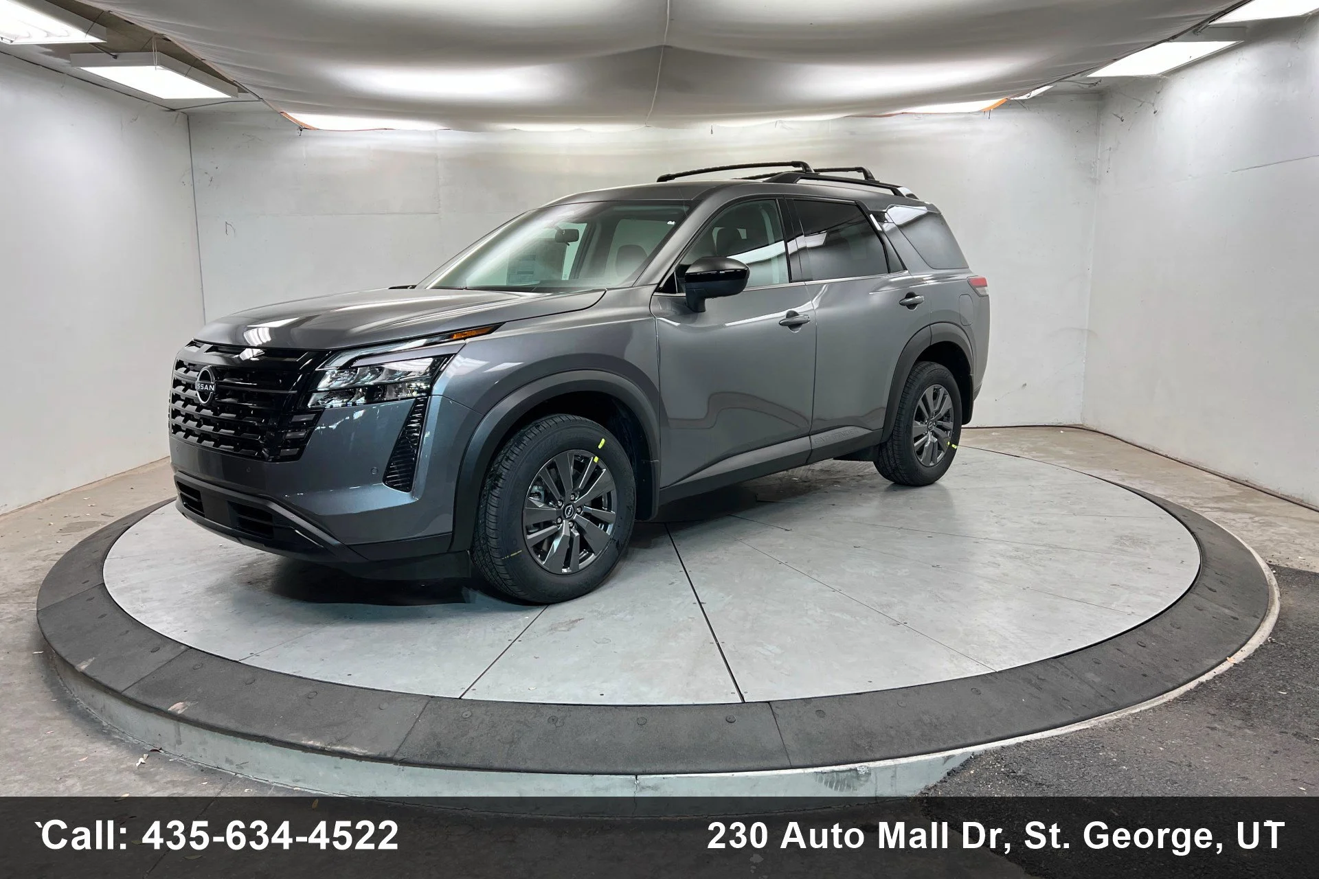 2026 Nissan Pathfinder SV 4WD's photo