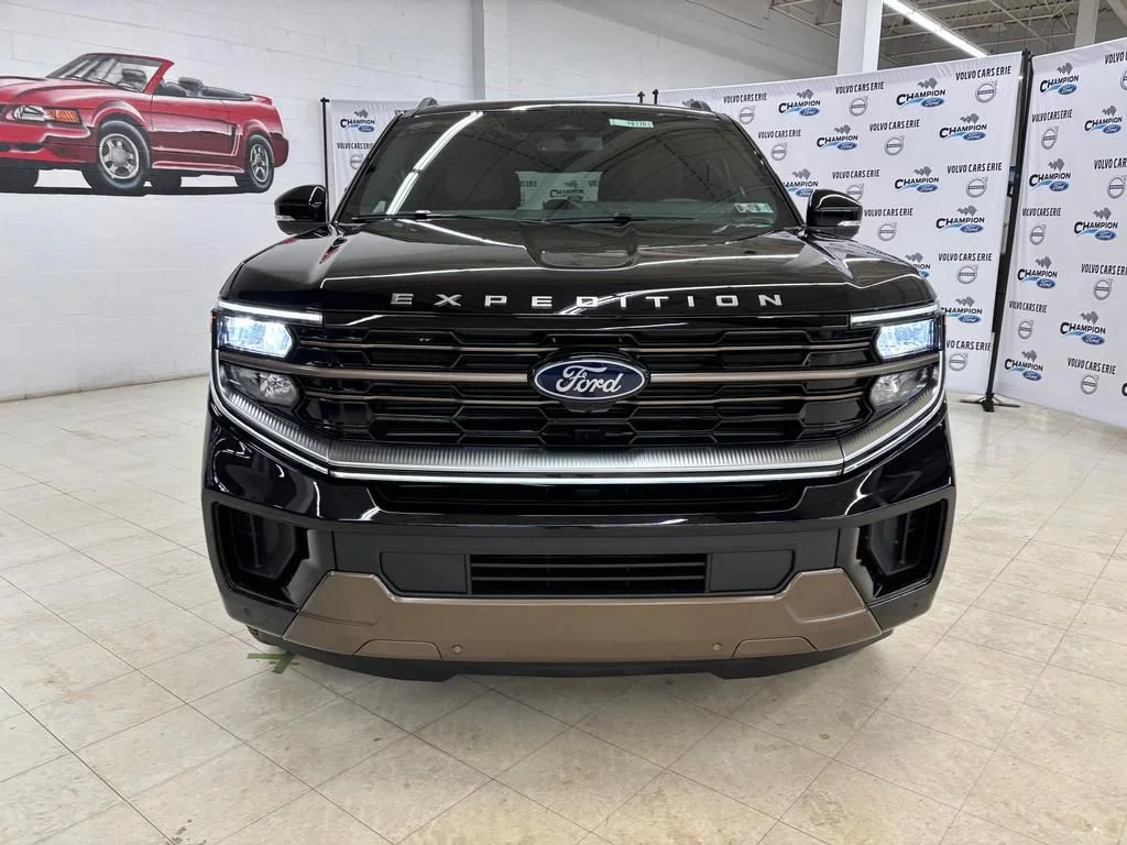 New 2026 Agate Black Metallic Ford King Ranch® image 2