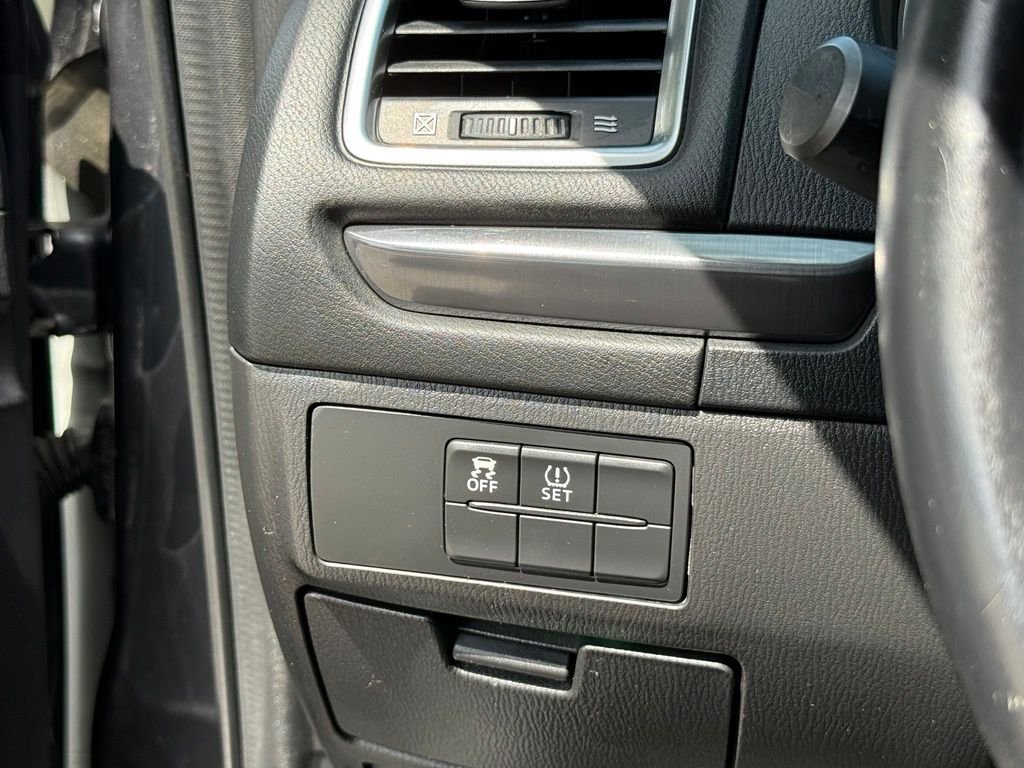 Used 2014 Gray Mazda i Sport image 15