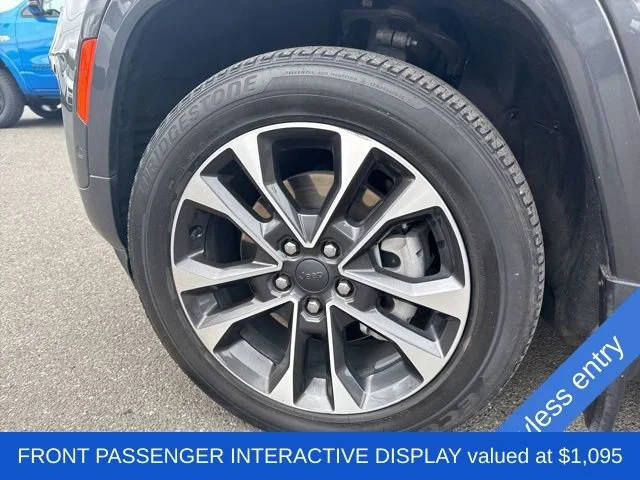 Used 2023 Baltic Gray Metallic Clearcoat Jeep Overland 4xe image 4