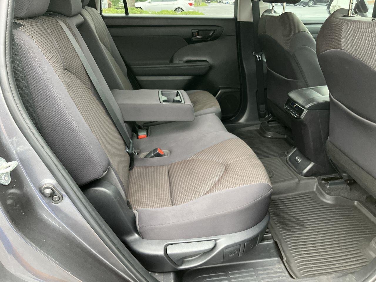 Used 2023 Gray (Magnetic Gray Metallic) Toyota LE AWD image 31