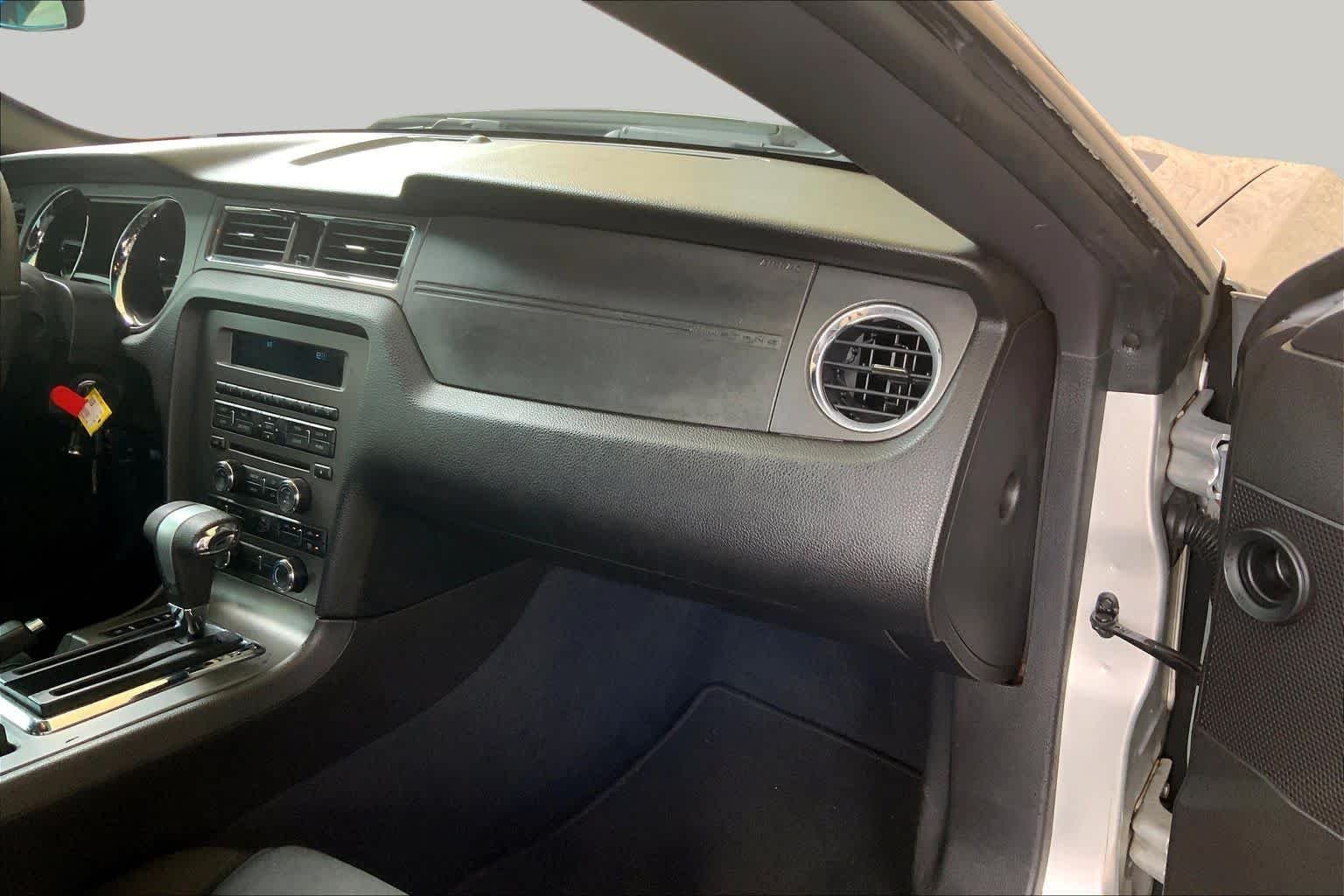 Used 2010 Red Candy Metallic Ford V6 Premium image 14