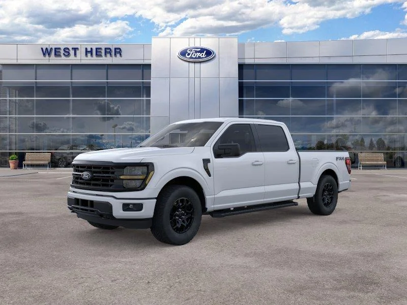New 2026 Oxford White FORD XLT image 2