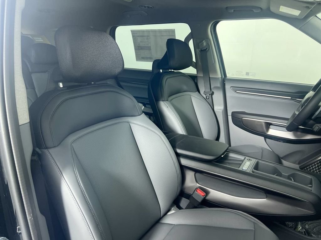 New 2026 Ebony Black Kia Light RWD image 30