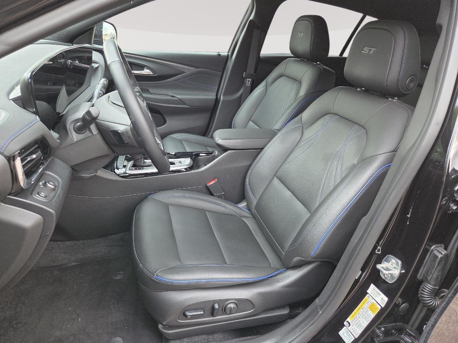 Used 2025 Ebony Twilight Metallic Buick Sport Touring image 6