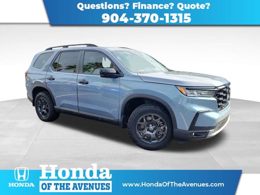 2025 Honda Pilot TrailSport AWD's photo