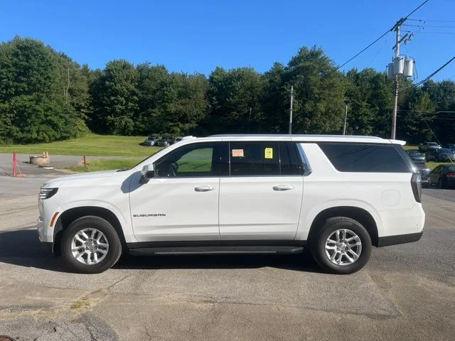 Used 2026 White Chevrolet LT image 9