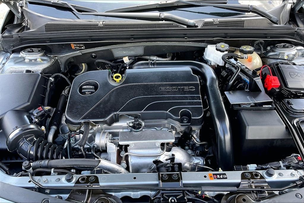 Used 2024 Gray Chevrolet LT image 31