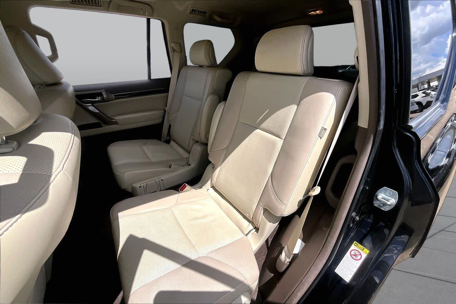 Used 2017 Black Onyx Lexus Premium image 19