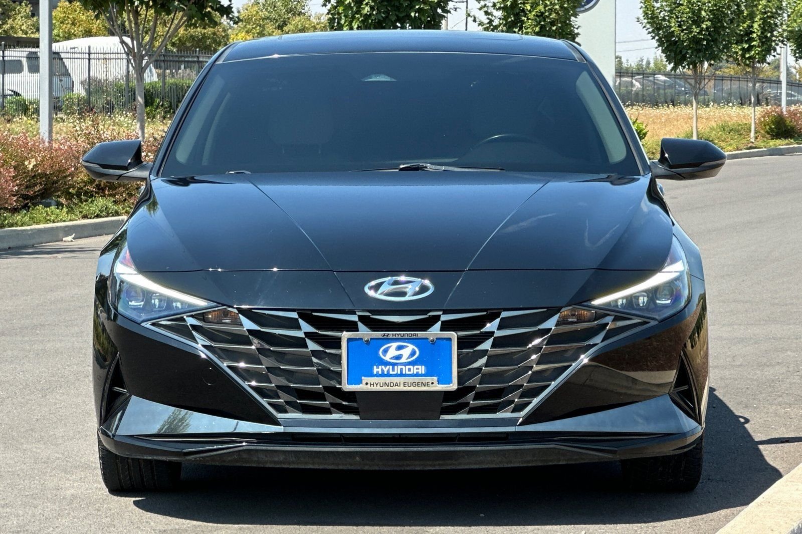 Used 2022 Black Hyundai Limited image 8