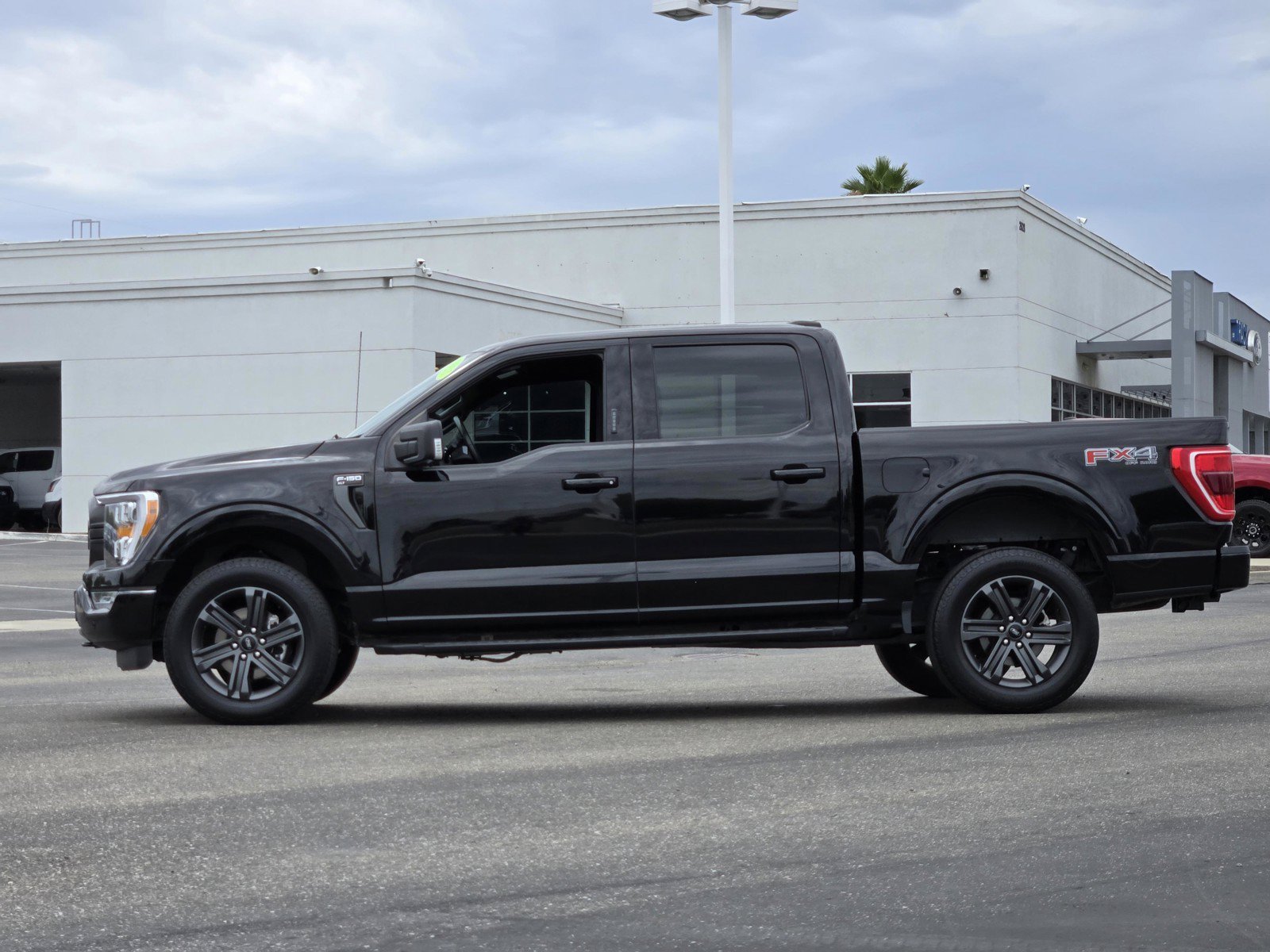 Used 2023 Black Ford  image 7