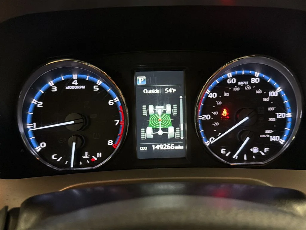 Used 2016 Gray Toyota XLE image 13
