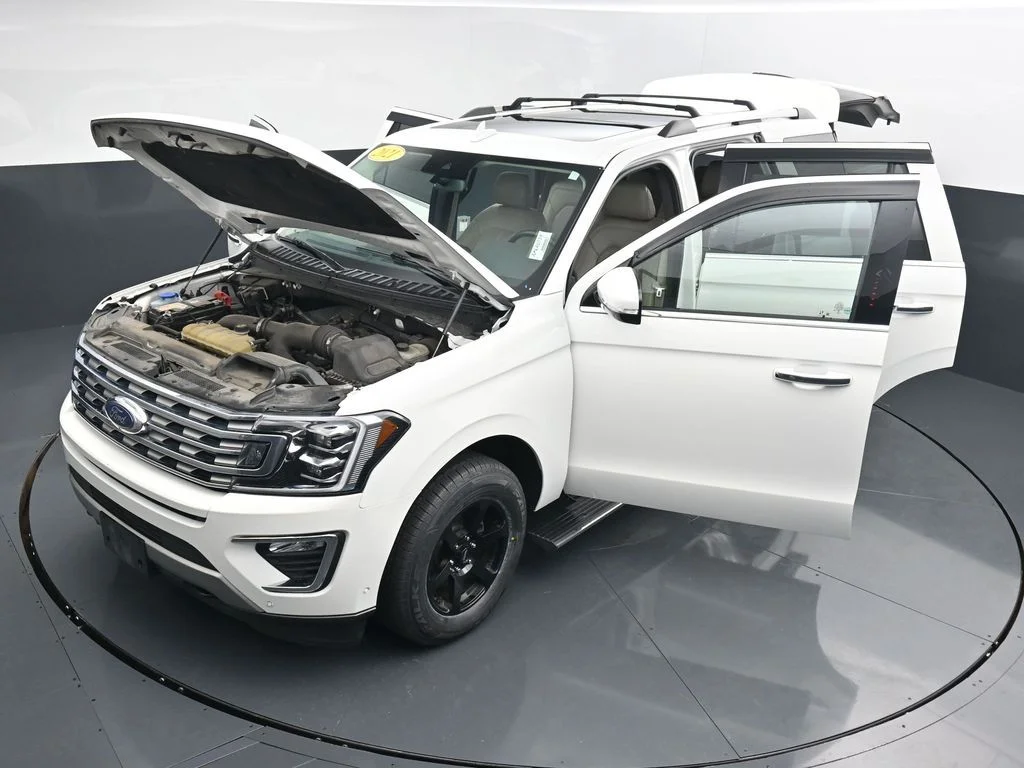 Used 2021 White Ford Limited image 43