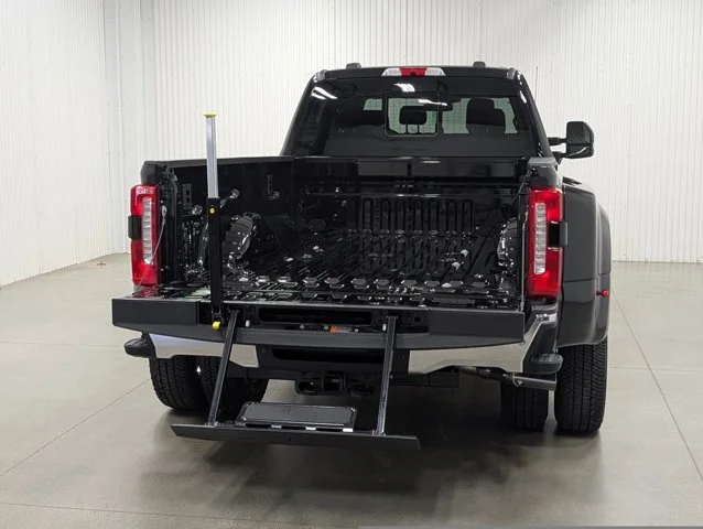 New 2026 Agate Black Metallic Ford F-350® Lariat® image 68