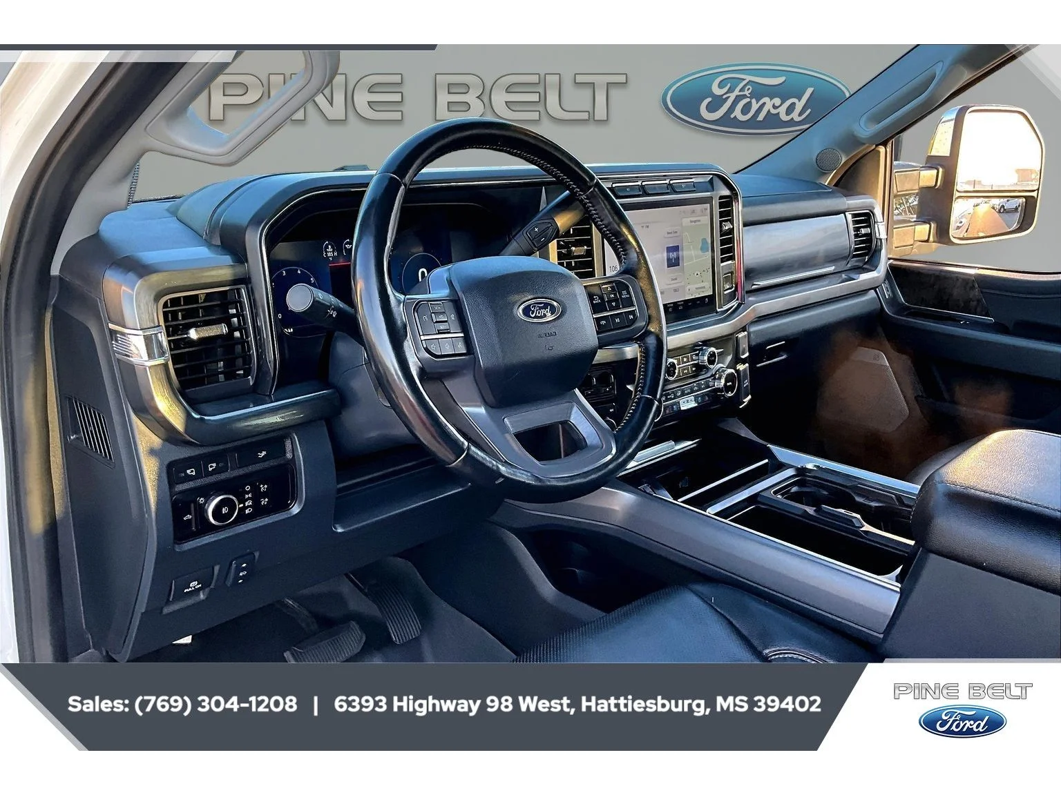 Used 2024 Star White Metallic Tri-Coat Ford LARIAT image 13