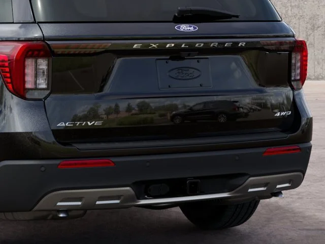 New 2027 Agate Black Metallic Ford Active image 25