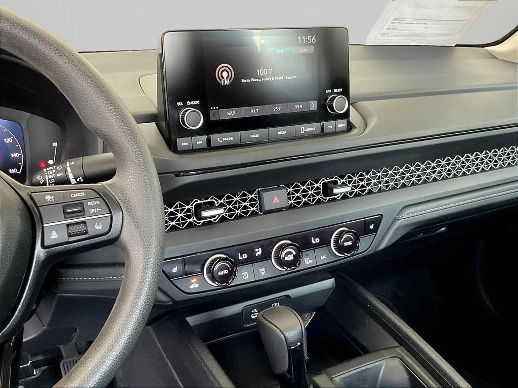 2025 Honda Accord SE - Photo 10
