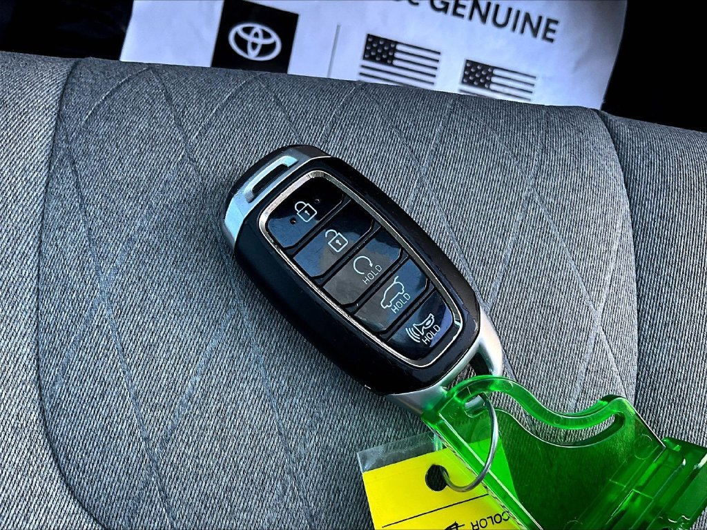 Certified Used 2022 Black Hyundai SEL image 37