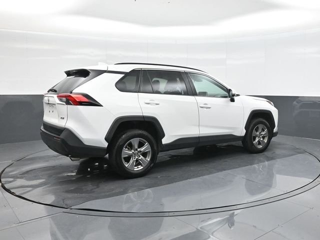 Used 2025 White Toyota XLE image 15
