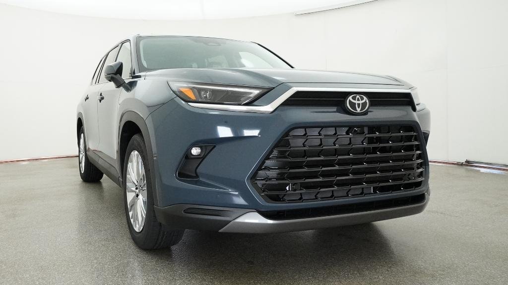 New 2026 Storm Cloud Toyota Platinum image 16