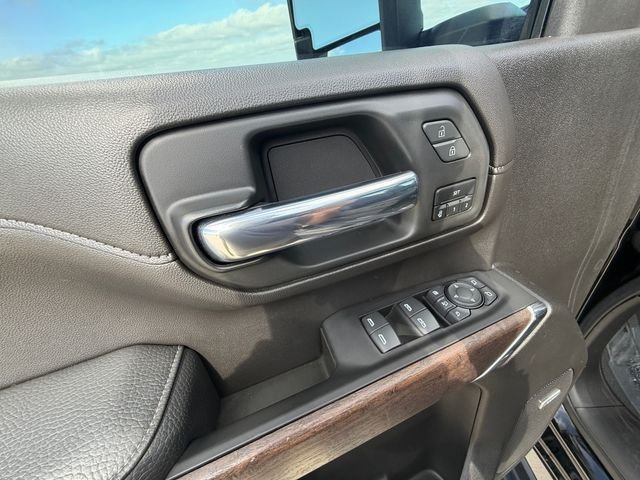 Used 2023 Black GMC Denali image 11