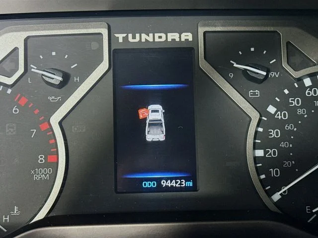 Used 2022 Gray Toyota SR5 image 12